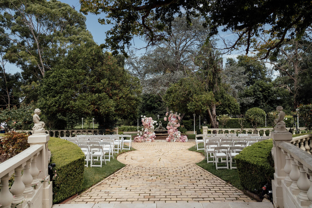Oatlands estate wedding

