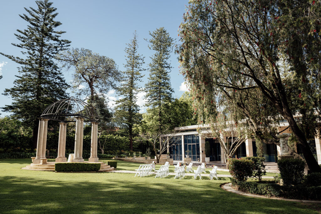 Curzon Hall wedding ceremony
